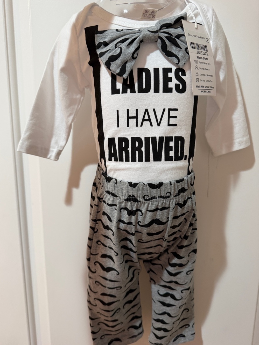 “Ladies I Have Arrived” Gray & White Baby Boys Matching Set